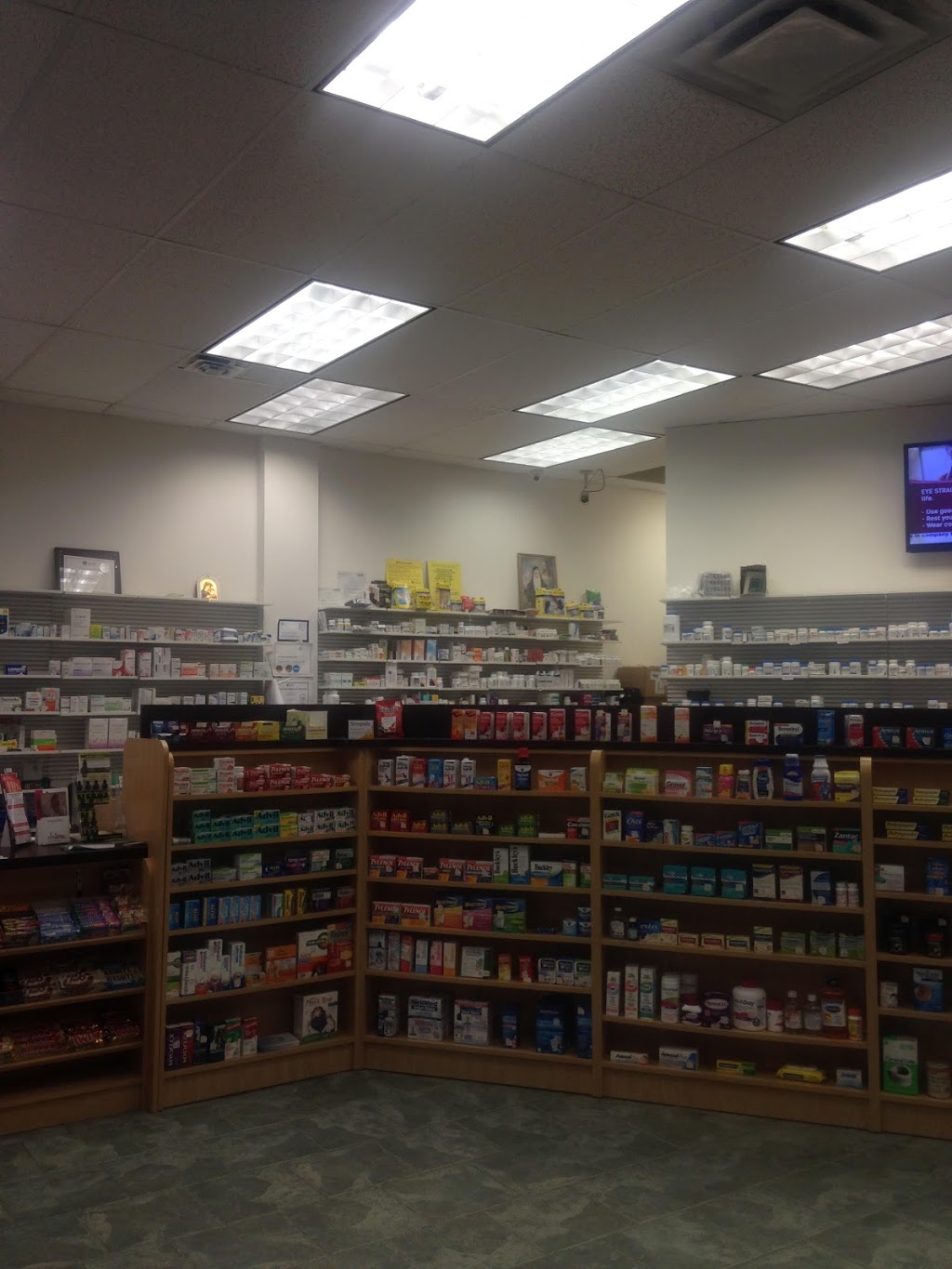 Dundas Kipling Pharmacy | 5359 Dundas St W, Etobicoke, ON M9B 1B1, Canada | Phone: (416) 233-2222