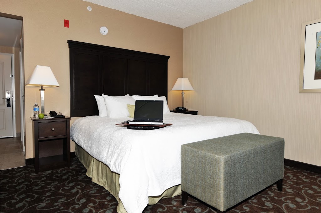 Hampton Inn & Suites by Hilton Brantford, Ontario | 20 Fen Ridge Ct, Brantford, ON N3V 1G2, Canada | Phone: (519) 720-0084