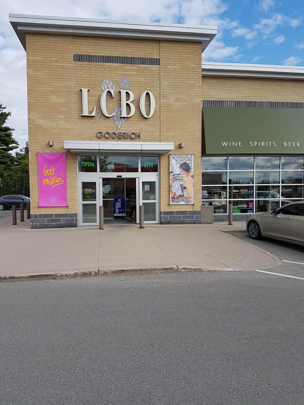 LCBO | 520 Huron Rd Unit 2, Goderich, ON N7A 3X8, Canada | Phone: (519) 524-9053