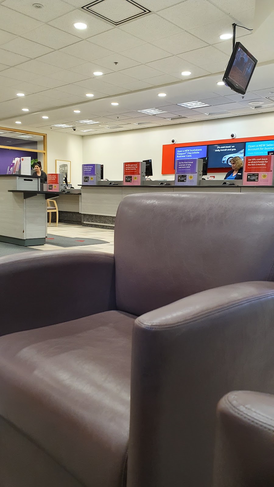 Scotiabank | 301 Oxford St W, London, ON N6H 1S6, Canada | Phone: (519) 642-5040