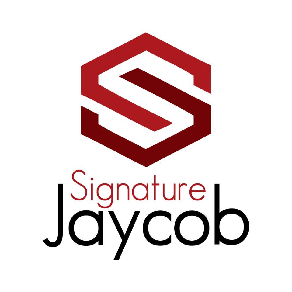 Signature Jaycob Chaussures et Vêtements Sport - Under Armour, A | 278 Boulevard Olivier, Asbestos, QC J1T 3A4, Canada | Phone: (819) 716-9204