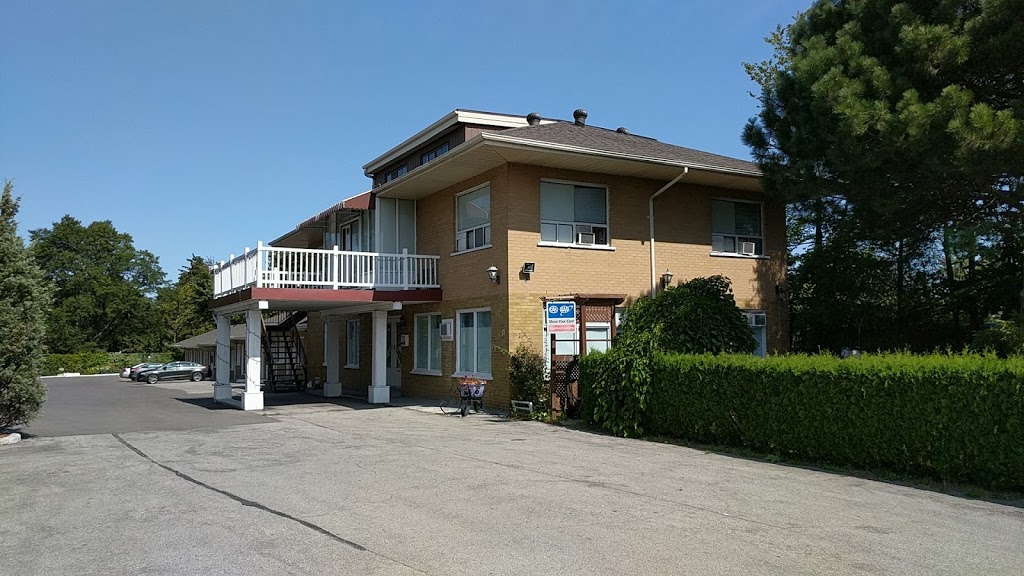 Park Motel | 3126 Kingston Rd, Scarborough, ON M1M 1P2, Canada | Phone: (416) 261-7241