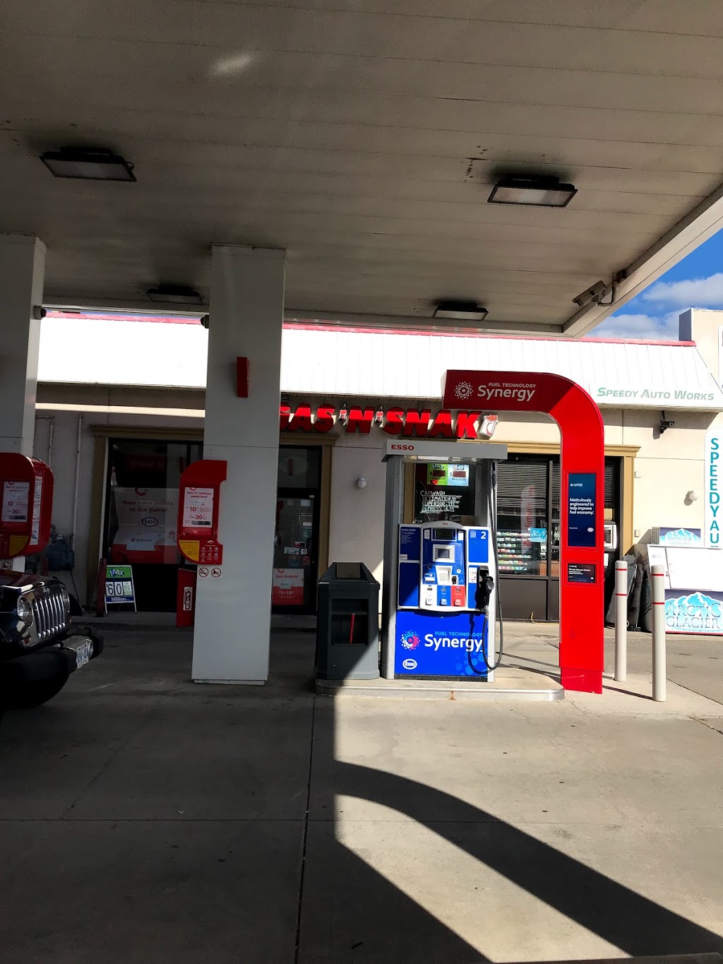 Esso | 277 Hespeler Rd, Cambridge, ON N1R 3H8, Canada | Phone: (519) 620-9333