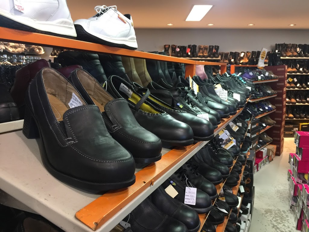 Collins Chaussures de Sécurité | 444 Avenue de la Salle, Montréal, QC H1V 2J1, Canada | Phone: (514) 526-7931