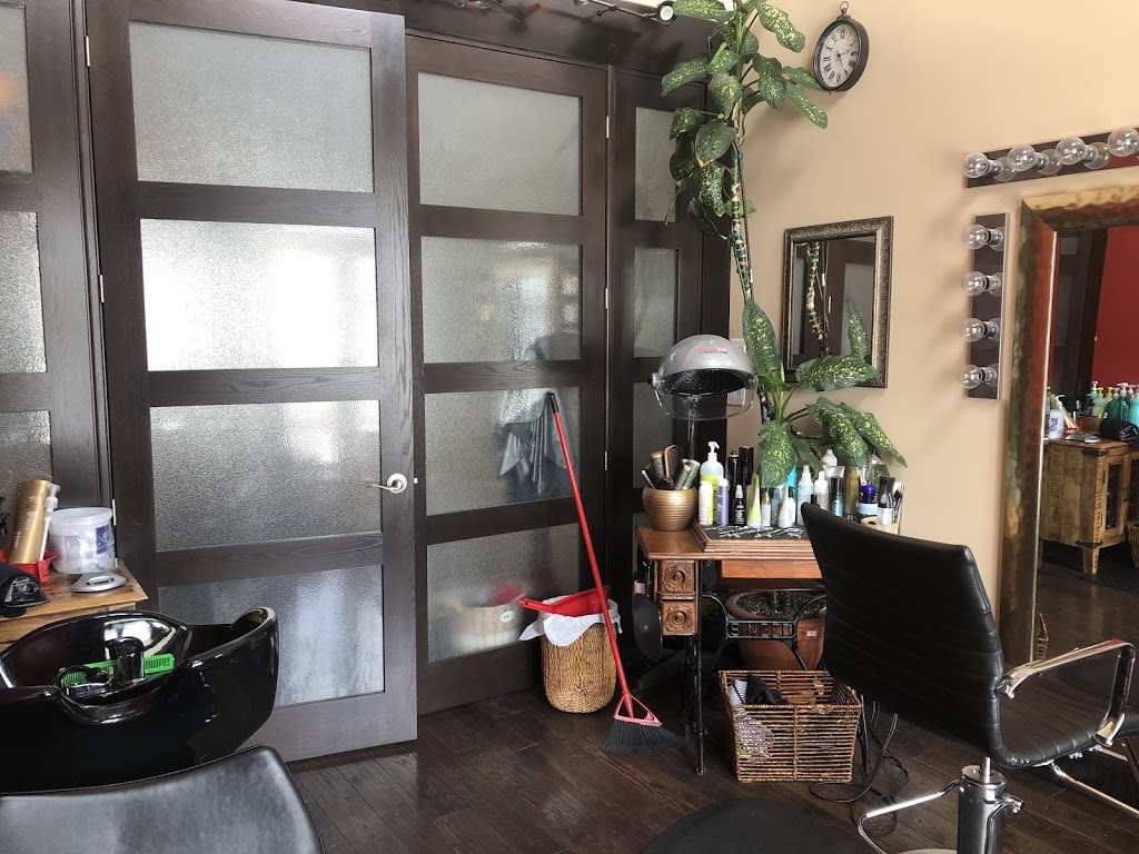 Jade Street Salon | 139 Jade St, Rockland, ON K4K 0C8, Canada | Phone: (613) 863-6015