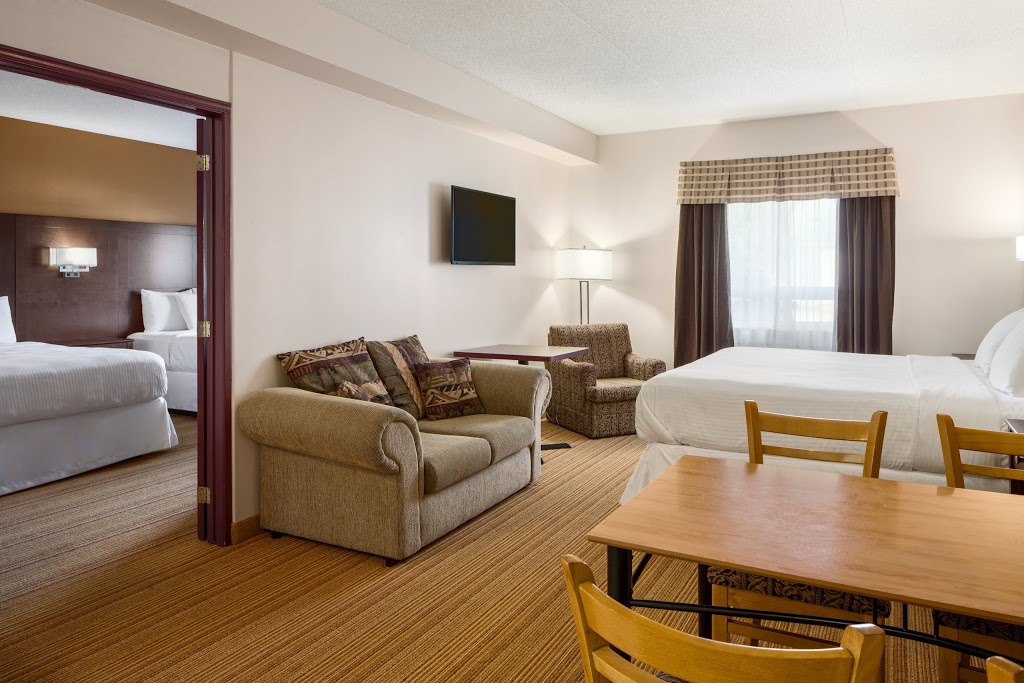 Days Inn by Wyndham Leamington | 201 Erie St N, Leamington, ON N8H 3A5, Canada | Phone: (519) 325-0260