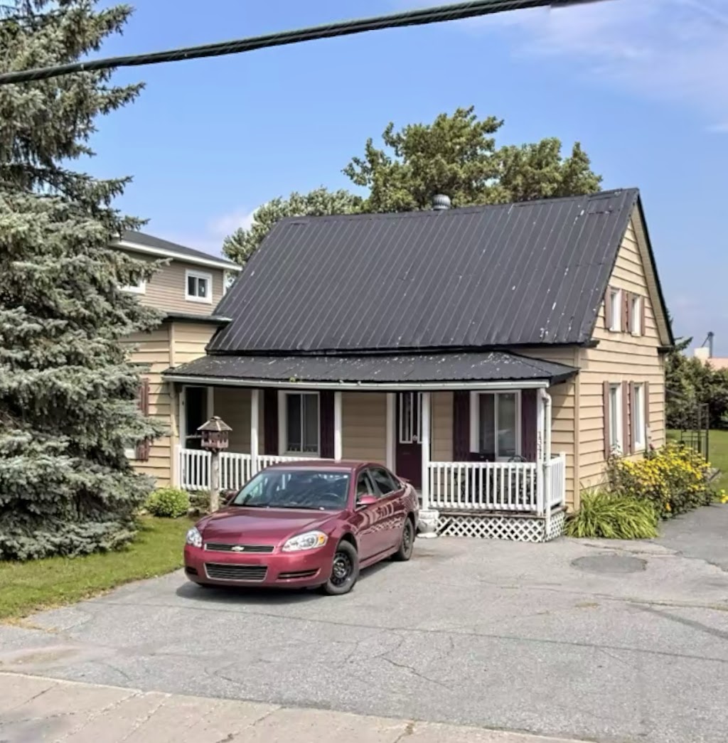 Saint-Valorant | 1341 Principale, Saint-Valérien-de-Milton, QC J0H 2B0, Canada | Phone: (514) 441-7932