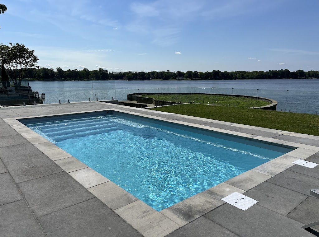 Riviera piscine et pavé | 2275 Bd des Entreprises, Terrebonne, QC J6Y 2A6, Canada | Phone: (514) 545-2161