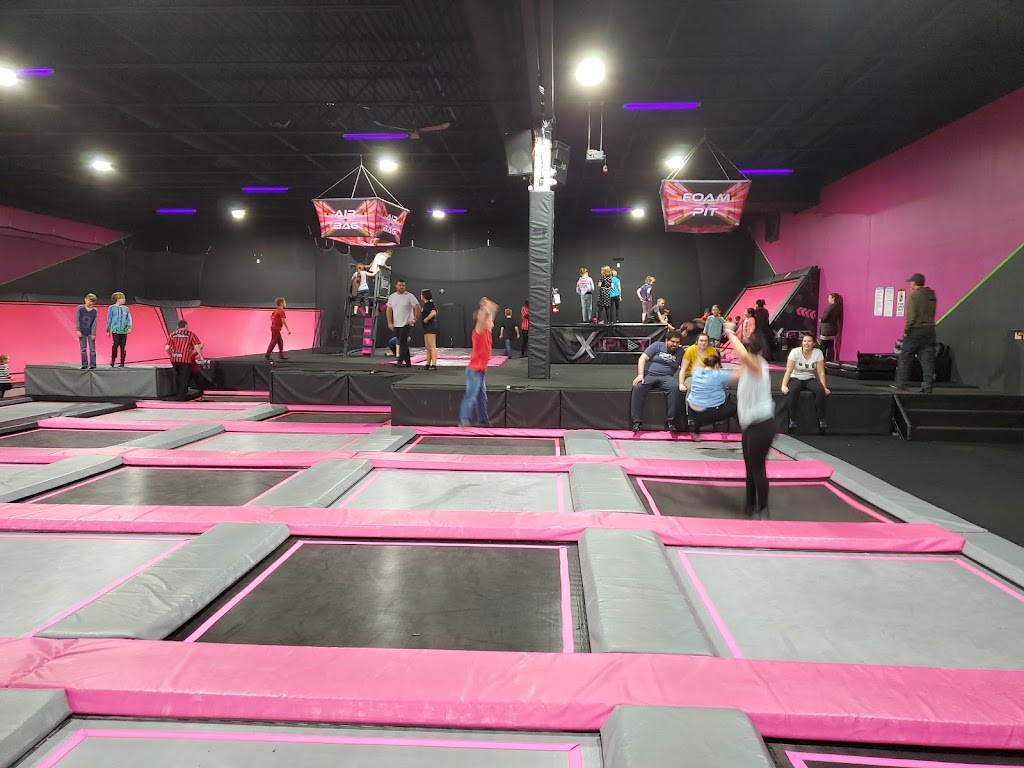 X-Play Trampoline Amusement Park | 30 N Village Way #5, Barrie, ON L4N 6P3, Canada | Phone: (705) 725-1111