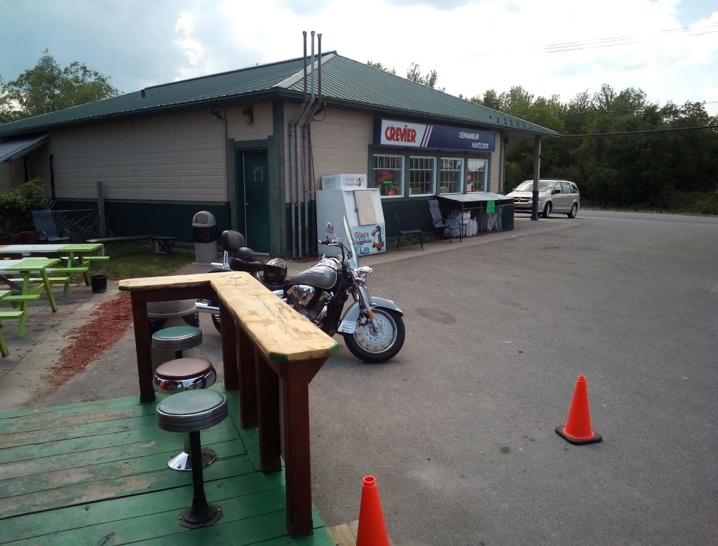 Kirks Burgers | 502 QC-202, Havelock, QC J0S 2C0, Canada | Phone: (514) 918-6565