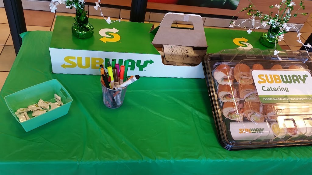 Subway Restaurants | 1733 H St, Blaine, WA 98230, USA | Phone: (360) 332-2270