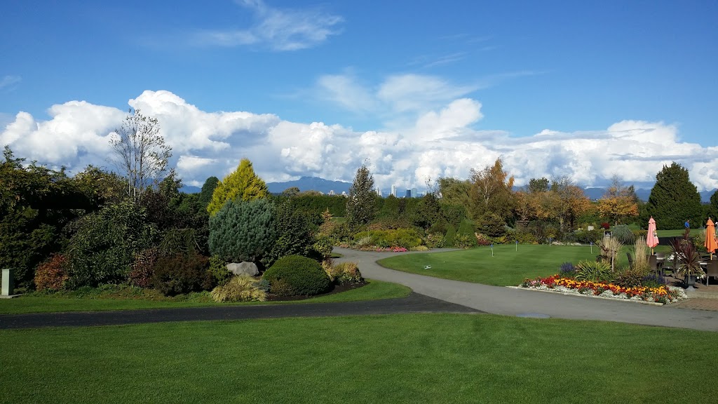 Mayfair Lakes Golf & Country Club | 5460 Number 7 Rd, Richmond, BC V6V 1R7, Canada | Phone: (604) 276-0585