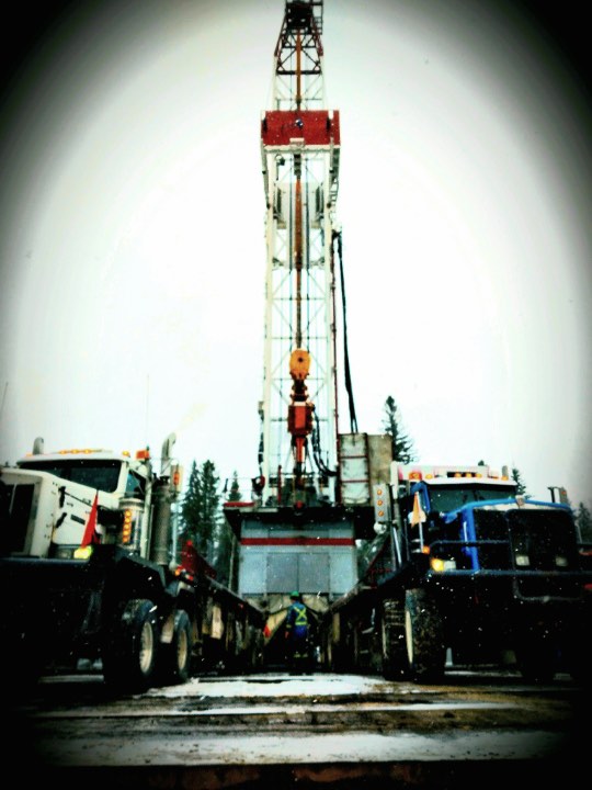 Chinook Oilfield Hauling Ltd. | 4816 57 Ave Bay 1, 2, Eckville, AB T0M 0X0, Canada | Phone: (403) 391-9790