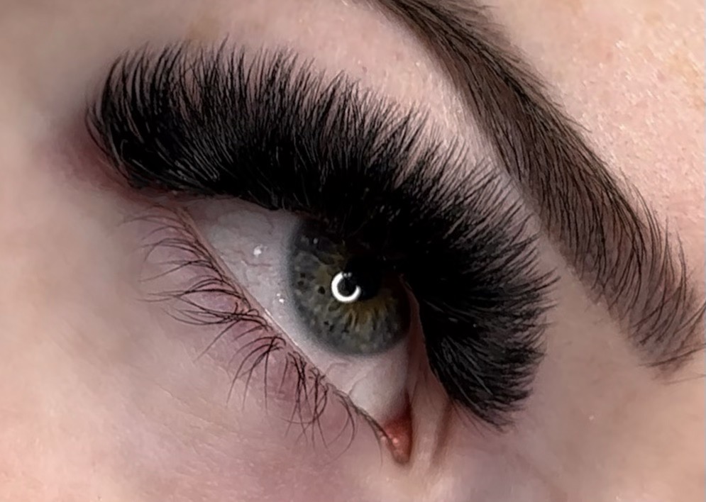 Made U Look Lashes Academy & Salon | 49 Av. 72 E, Blainville, QC J7C 1S8, Canada | Phone: (514) 582-3438