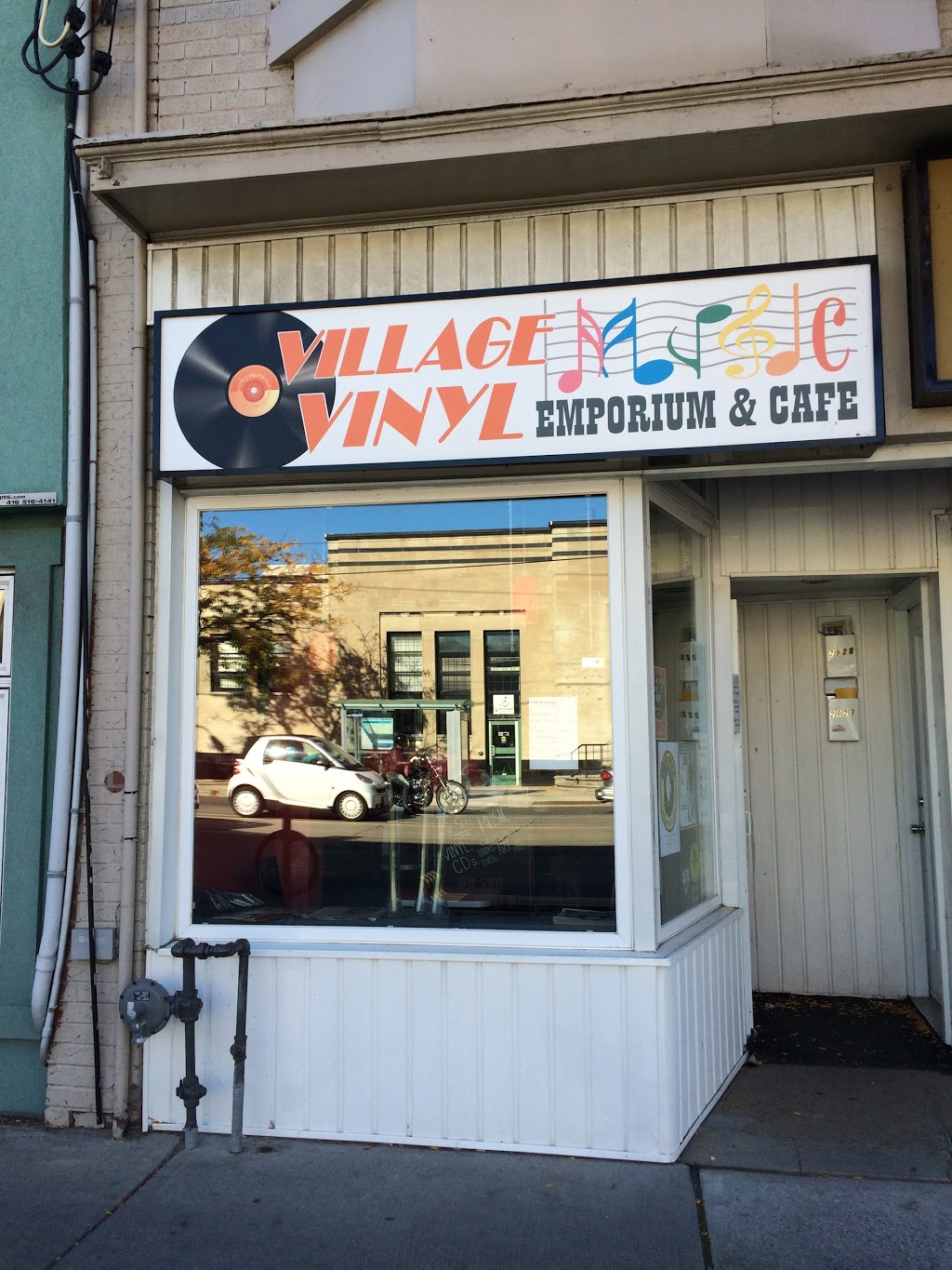 Village Vinyl Emporium & Cafe | 2925 Lake Shore Blvd W, Etobicoke, ON M8V 1J4, Canada | Phone: (416) 809-6625