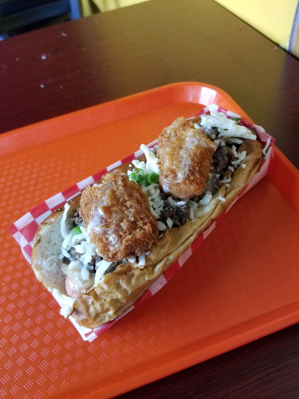 ItDog & chicken | 8621 109 St NW, Edmonton, AB T6G 1E7, Canada | Phone: (780) 438-4083