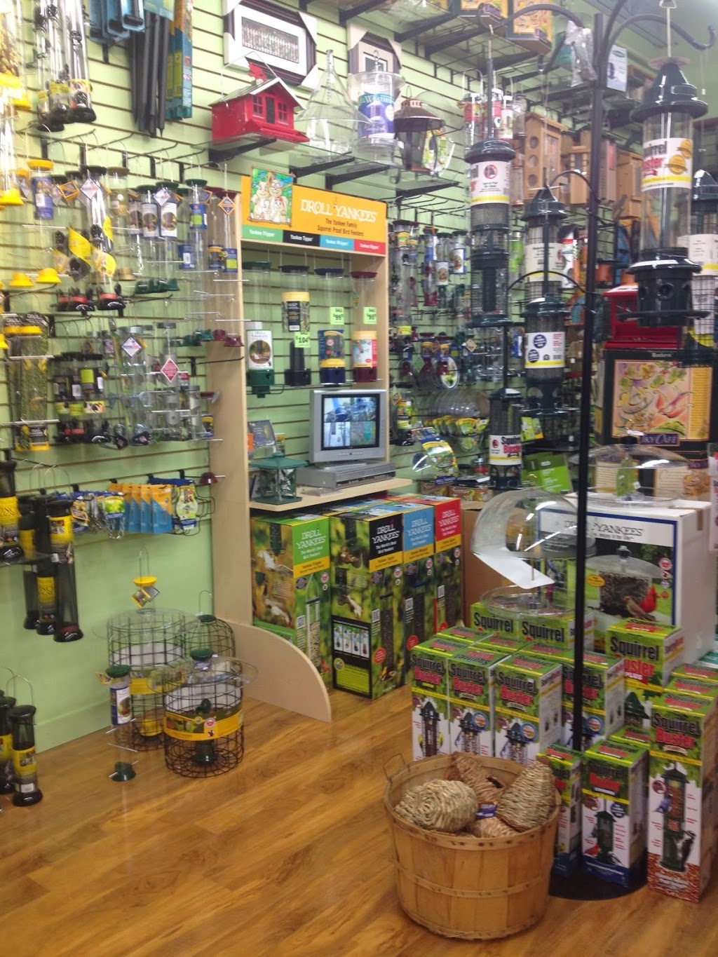 Urban Nature Store | 609 Kingston Rd, Pickering, ON L1V 3N7, Canada | Phone: (905) 231-0459