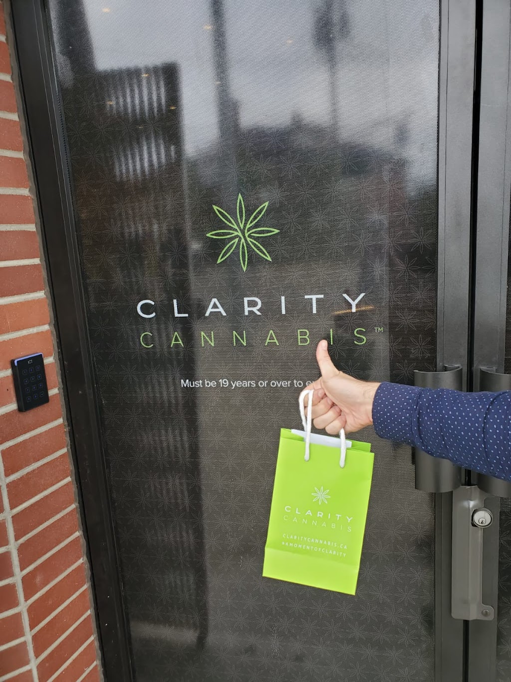 Clarity Cannabis | 603 Gorge Rd E, Victoria, BC V8T 2W6, Canada | Phone: (778) 440-9333