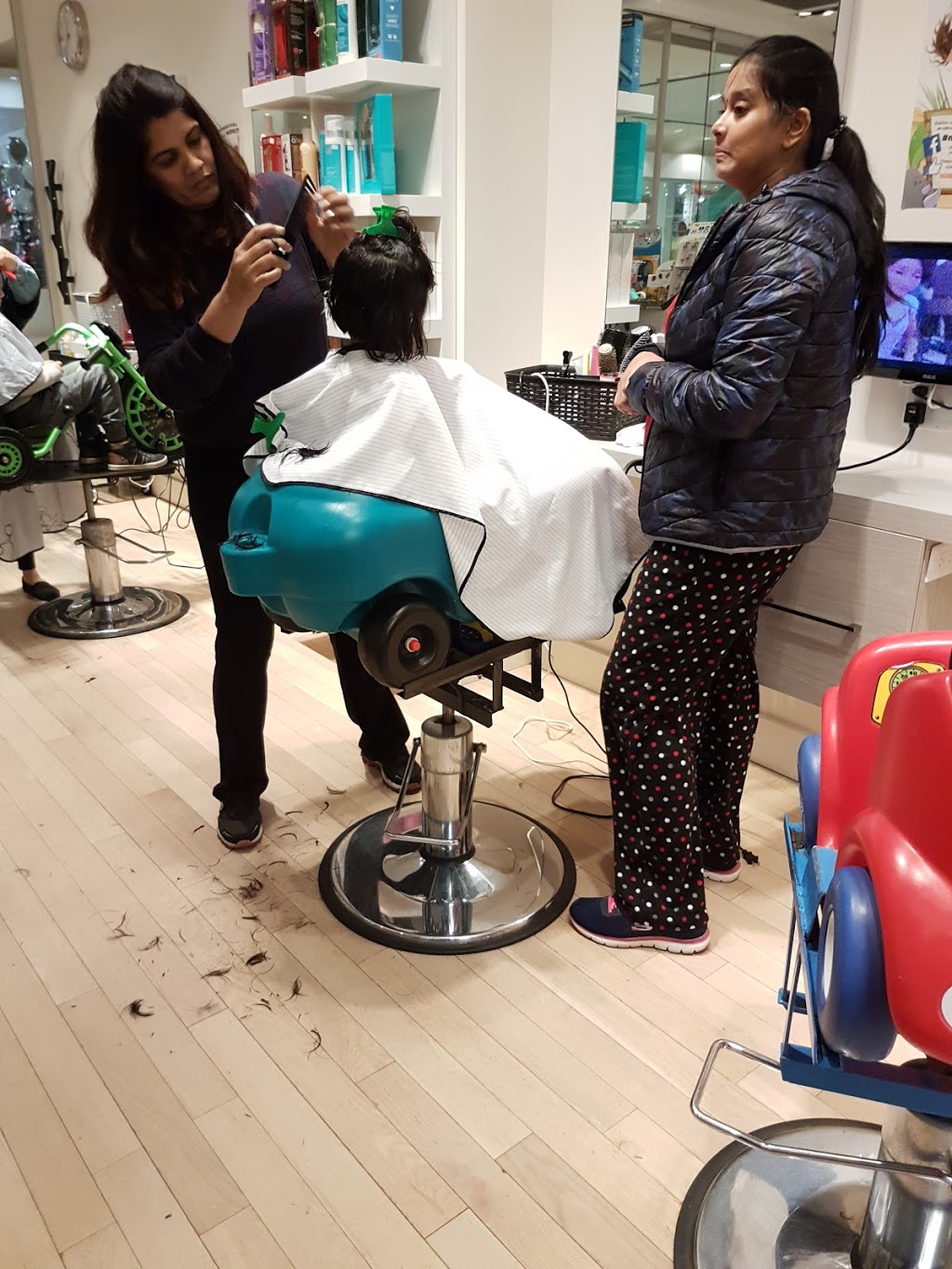 Minimod Coiffure | 2305 Chemin Rockland, Mont-Royal, QC H3P 3E9, Canada | Phone: (514) 341-2700