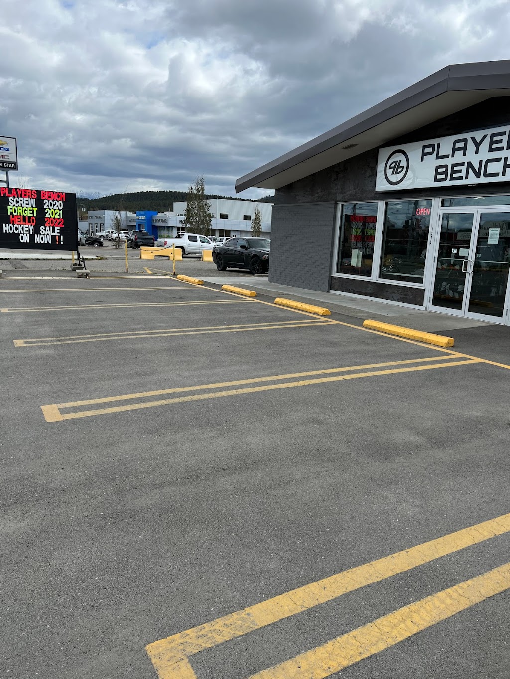 Players Bench Sports | 1716 Cranbrook St N, Cranbrook, BC V1C 3S8, Canada | Phone: (250) 489-5969