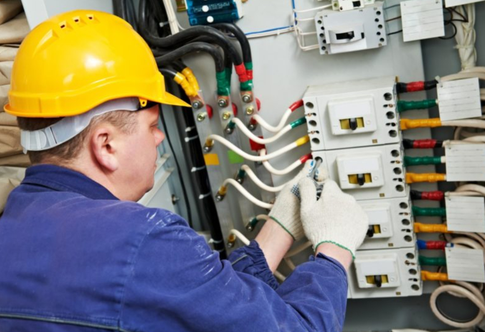 Electricians Ottawa - Electrical Contractors | 1730 St Laurent Blvd SUITE 800, Ottawa, ON K1G 5L1, Canada | Phone: (613) 319-8430
