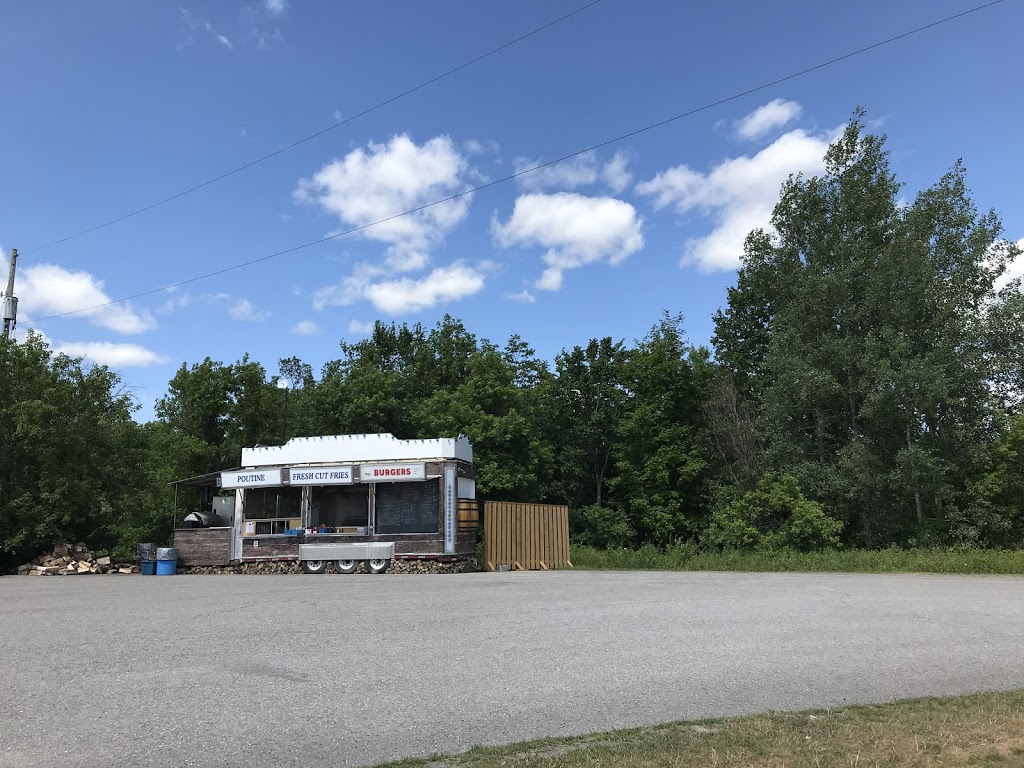 Chuckwagon BBQ foodtruck | 2893 ON-28, Peterborough, ON K9J 6Y2, Canada | Phone: (705) 760-4685