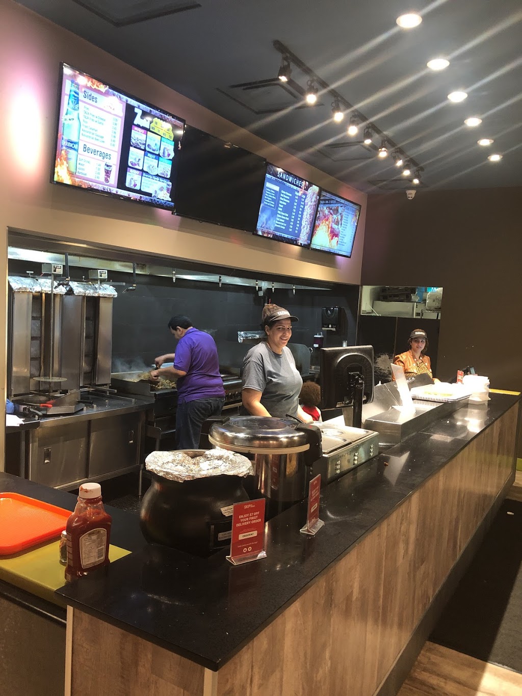 Taza Xpress | 1900 Fowler Dr, Mississauga, ON L5K 1T7, Canada | Phone: (905) 403-8080