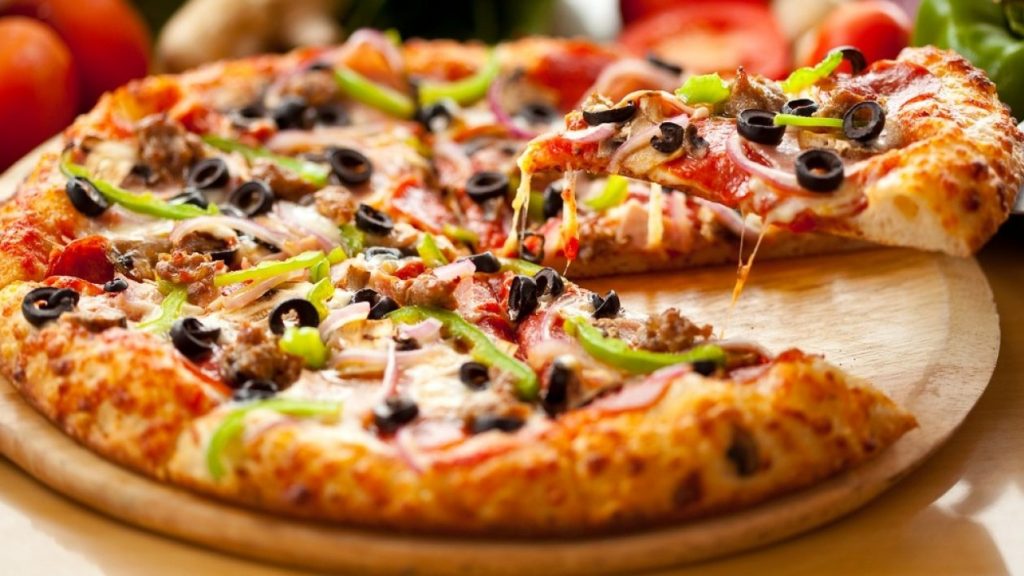 Dominos | 2269 Kingston Rd, Scarborough, ON M1N 1T8, Canada | Phone: (416) 265-5444