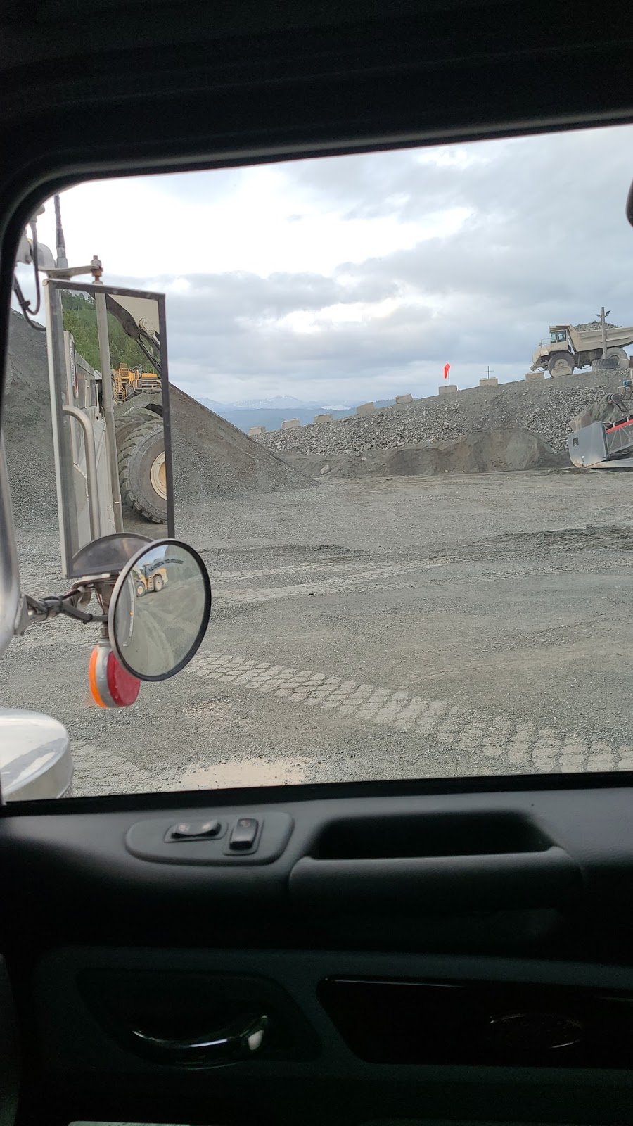 Lafarge Aggregates - Ward Road | 37403 Ward Rd, Abbotsford, BC V3G 2K6, Canada | Phone: (604) 504-1600