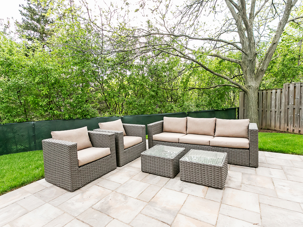 Paradise Decks and Landscape Design | 10 Knollwood Ct, Dundas, ON L9H 7A4, Canada | Phone: (905) 574-1773