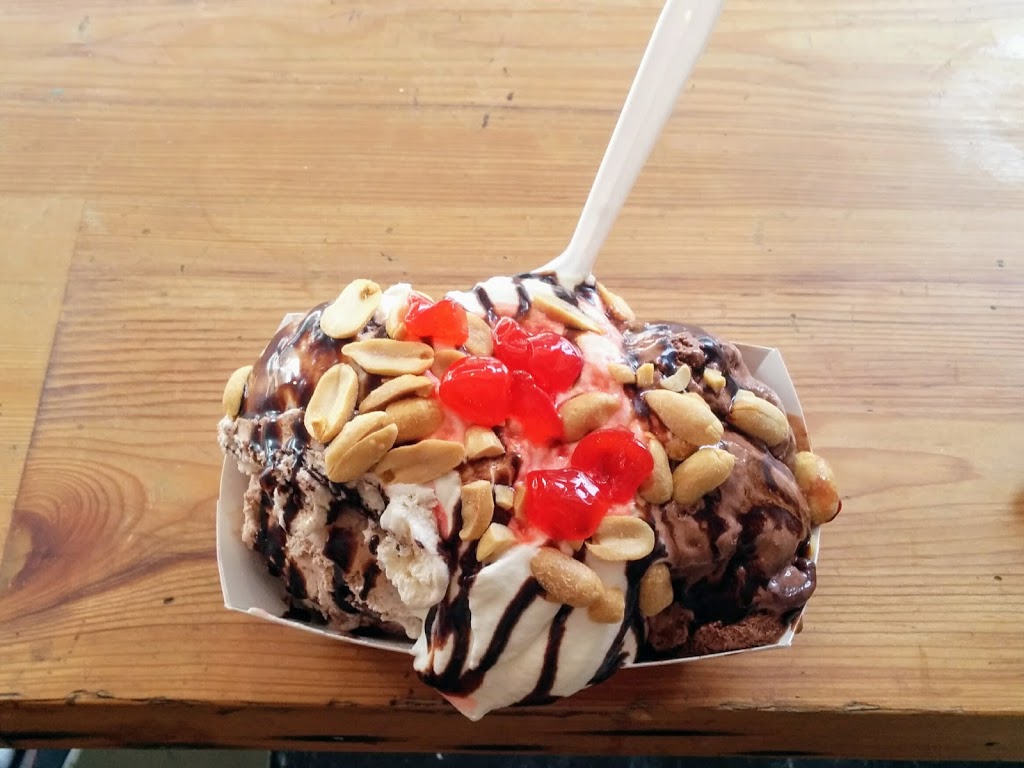 Carters Ice Cream | 3 Woodmount Ave, Toronto, ON M4C 3X4, Canada | Phone: (416) 429-1550