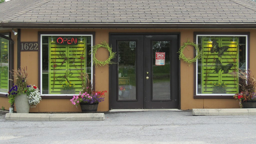 Neils Flowers Ltd. | 1622 Sydenham Rd, Kingston, ON K7L 4V4, Canada | Phone: (613) 542-9929