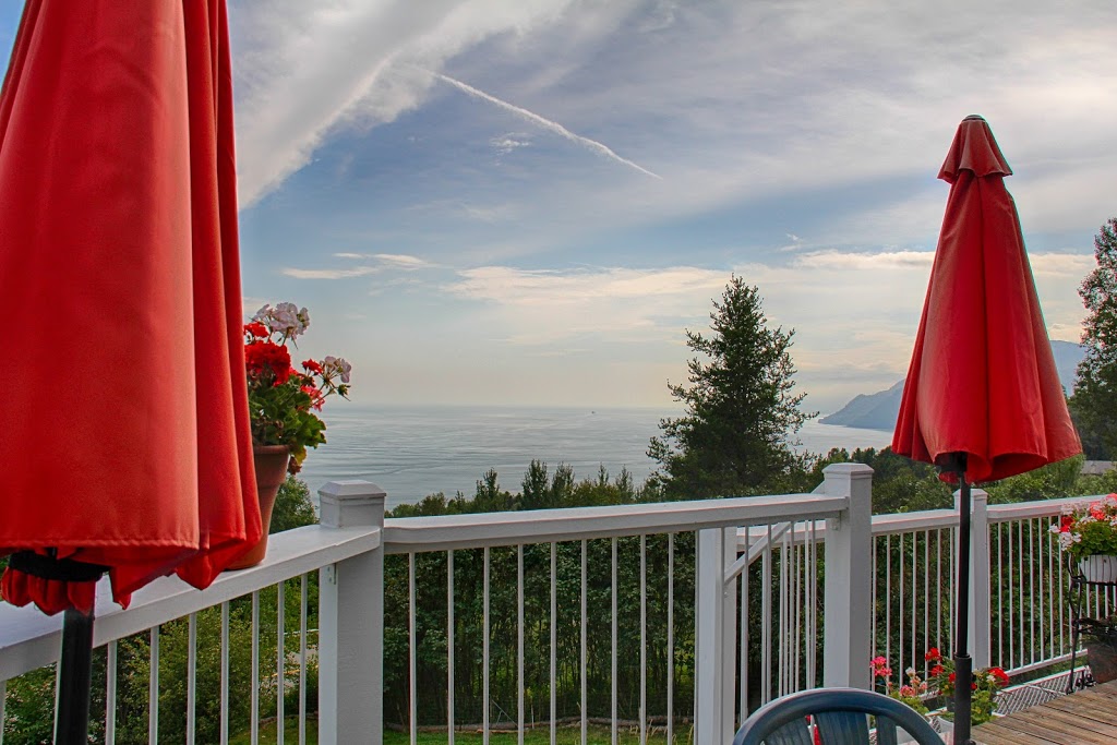 Auberge Cap aux Corbeaux | 62 Rue du Nordet, Baie-Saint-Paul, QC G3Z 3C1, Canada | Phone: (418) 435-5676