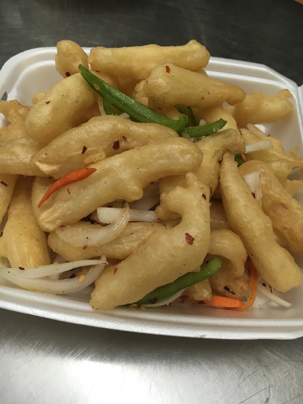 Golden Hill Chinese Food | 12 Castleridge Dr NE, Calgary, AB T3J 1V4, Canada | Phone: (403) 280-1048