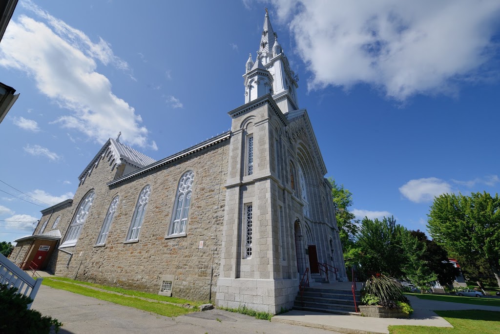 Eglise St-Timothée | 91 Rue Saint Laurent, Salaberry-de-Valleyfield, QC J6S 6J9, Canada | Phone: (450) 373-2343