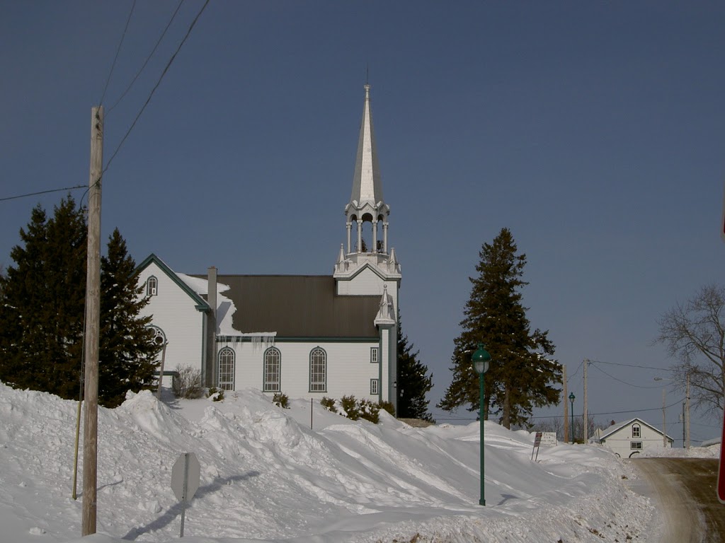 Église Sainte-Anne | 7 Rue St François Xavier, Sainte-Anne-du-Lac, QC J0W 1V0, Canada | Phone: (819) 587-3261