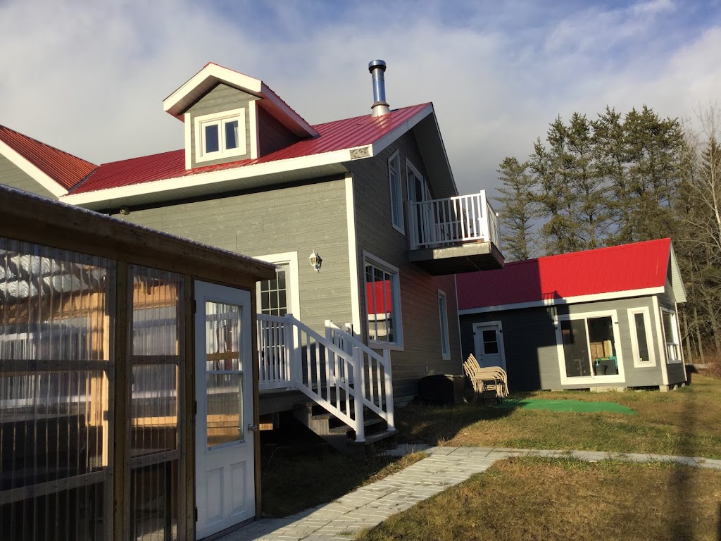 Chalet Chez Ti-Bi # CITQ 272215 | 1634 route 155 nord, La Bostonnais, La Tuque, QC G9X 0A7, Canada | Phone: (819) 376-8151