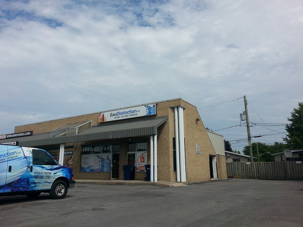 Eau Distinction | 1765 Boulevard Curé-Labelle, Laval, QC H7T 1L1, Canada | Phone: (450) 682-7292