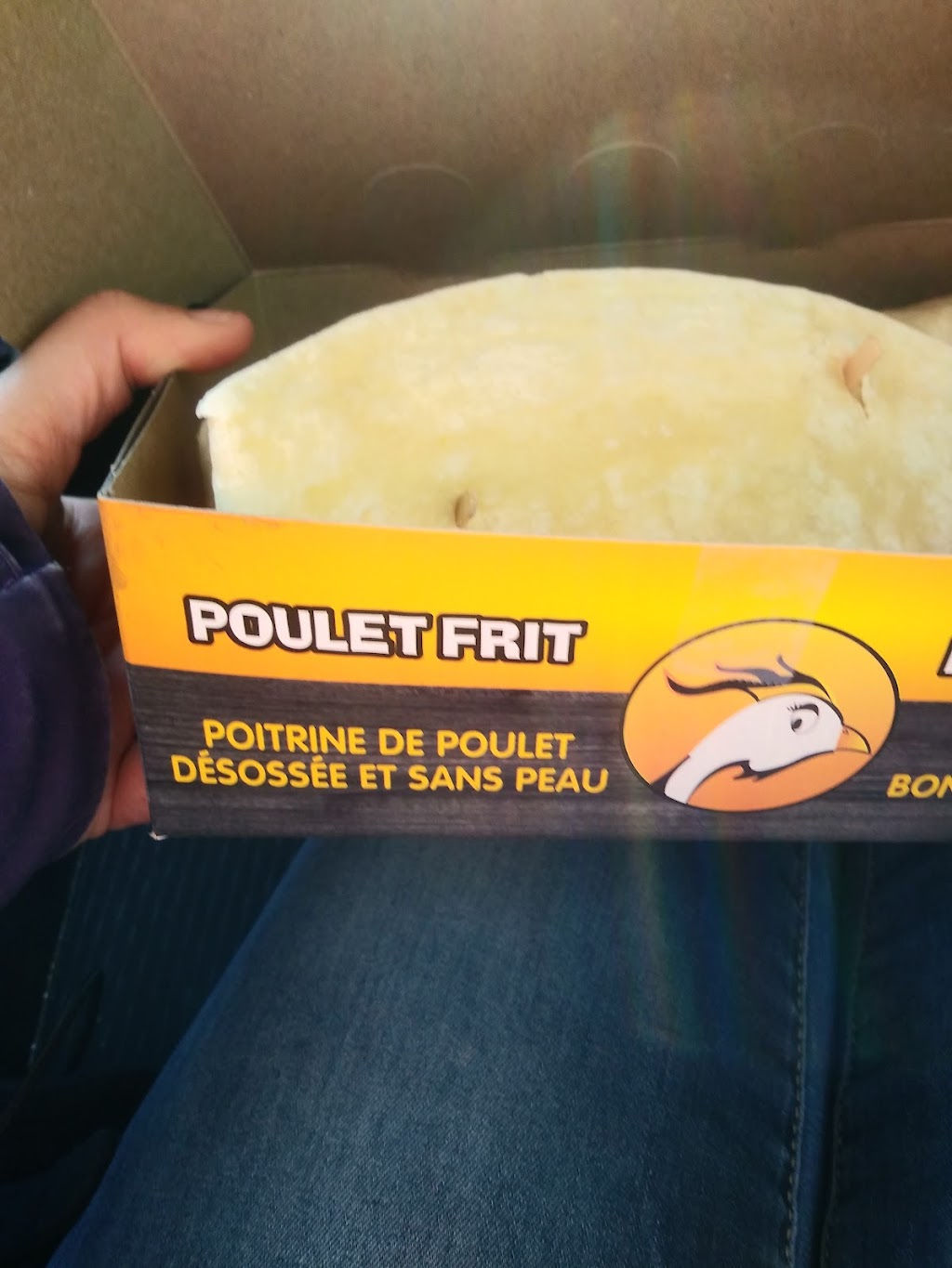 Poulet Frit Maniaque | 1222 Rue du Pont, Marieville, QC J3M 1H1, Canada | Phone: (450) 708-1157