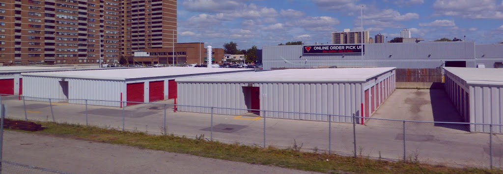 Apple Self Storage | 6 Dawes Rd, Toronto, ON M4C 5A7, Canada | Phone: (416) 690-8585