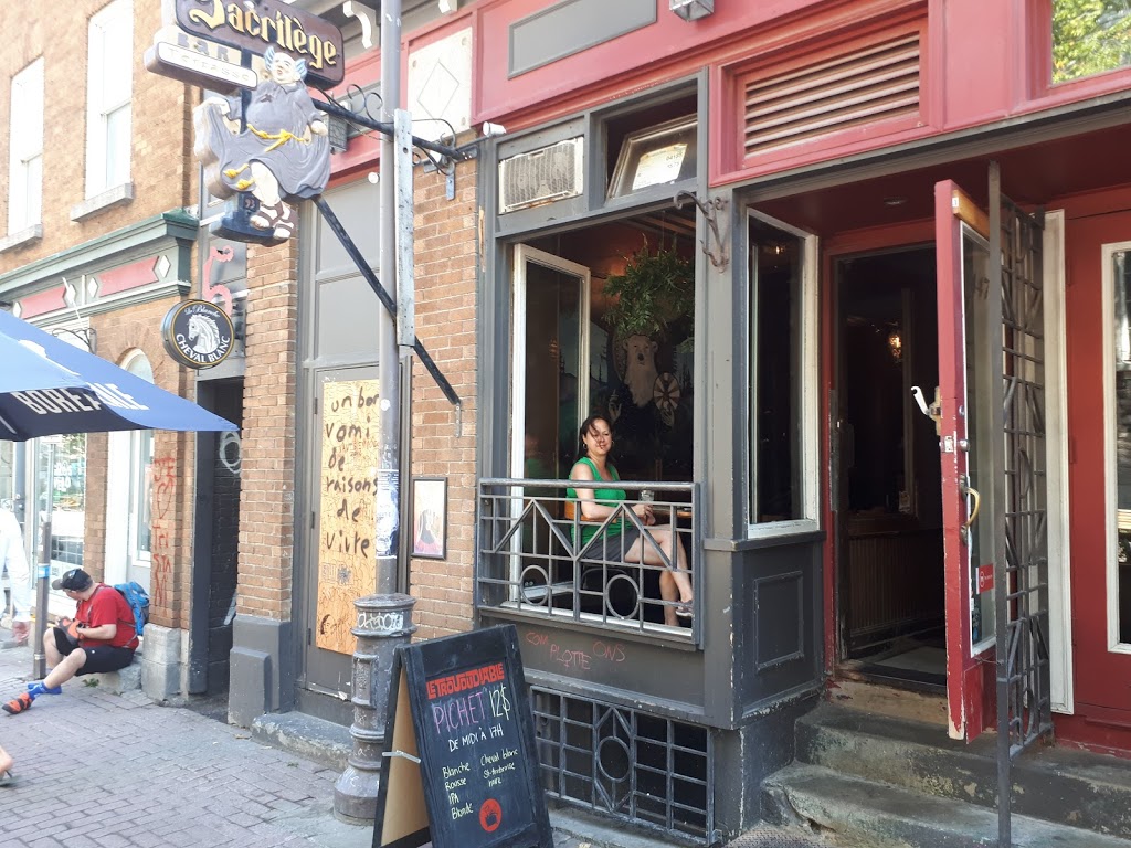 Bar Le Sacrilège | 447 Rue Saint-Jean, Québec, QC G1R 1P5, Canada | Phone: (418) 649-1985