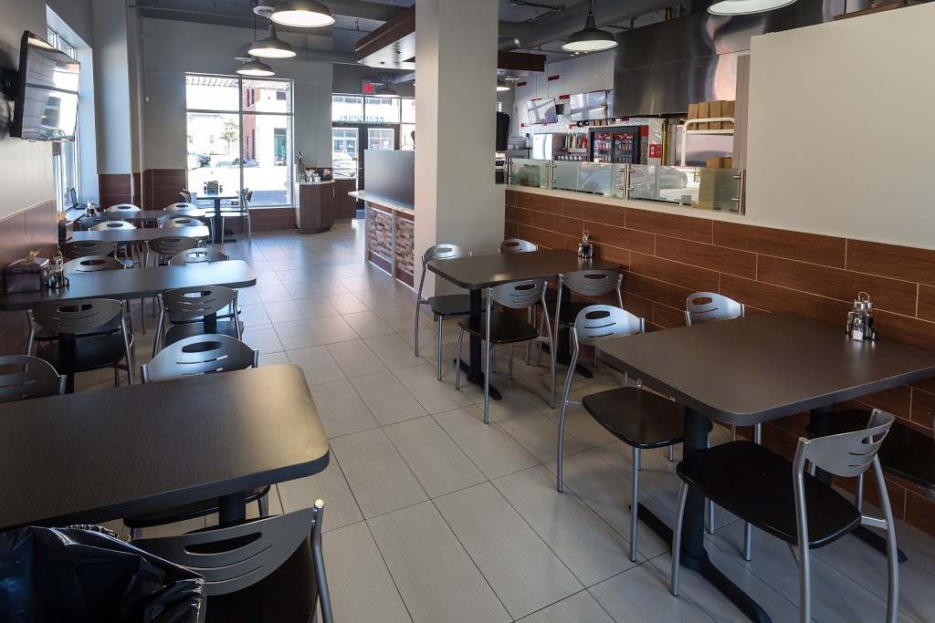 Burgers and Shakes | 220 Kennevale Dr, Ottawa, ON K2J 6B6, Canada | Phone: (613) 440-4005