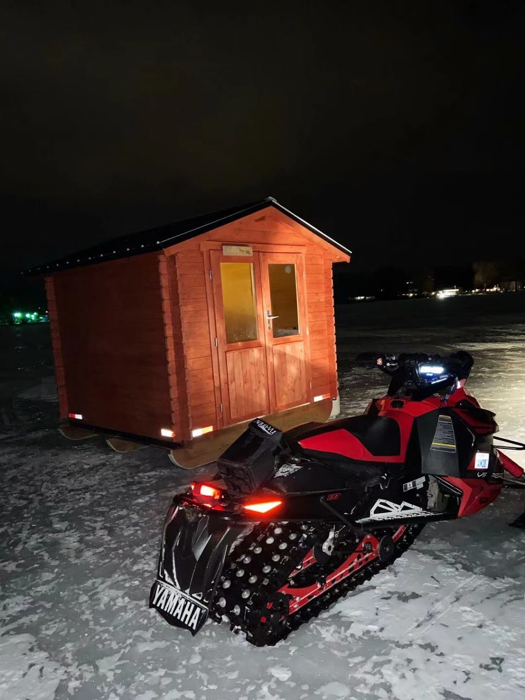 C.W. Ice Hut Rentals | 534 Lake Dr S, Keswick, ON L4P 1S4, Canada | Phone: (647) 618-7008