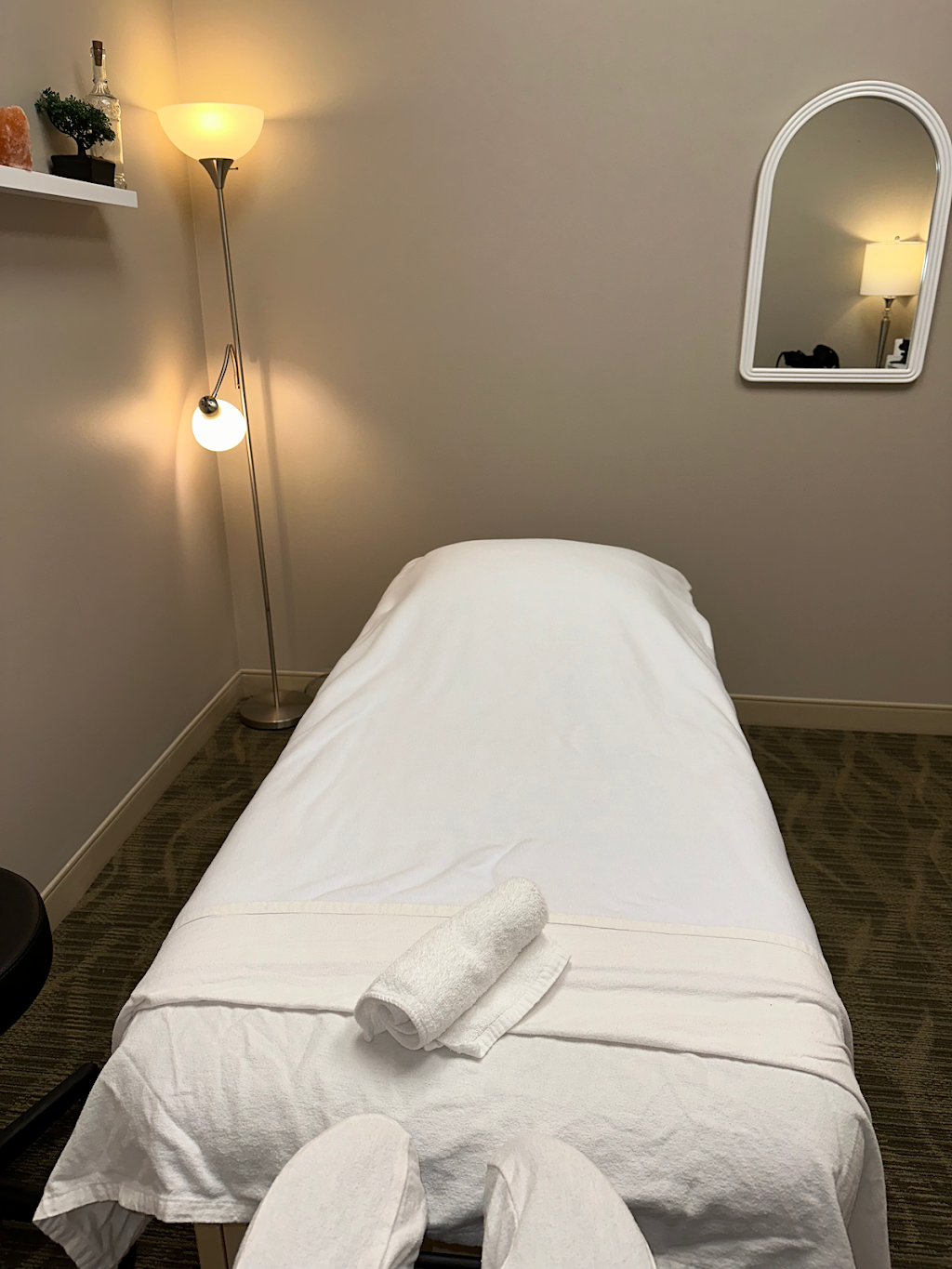 Wonderland Massage Therapy | 755 Wonderland Rd N, London, ON N6H 4L1, Canada | Phone: (519) 670-1440