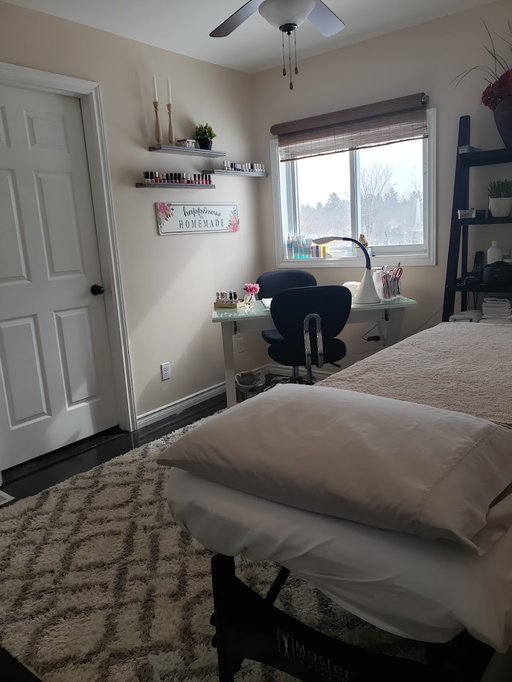 The Cranberry Day Spa | 1800 Cranberry Lake Rd, Arden, ON K0H 1B0, Canada | Phone: (613) 335-4822