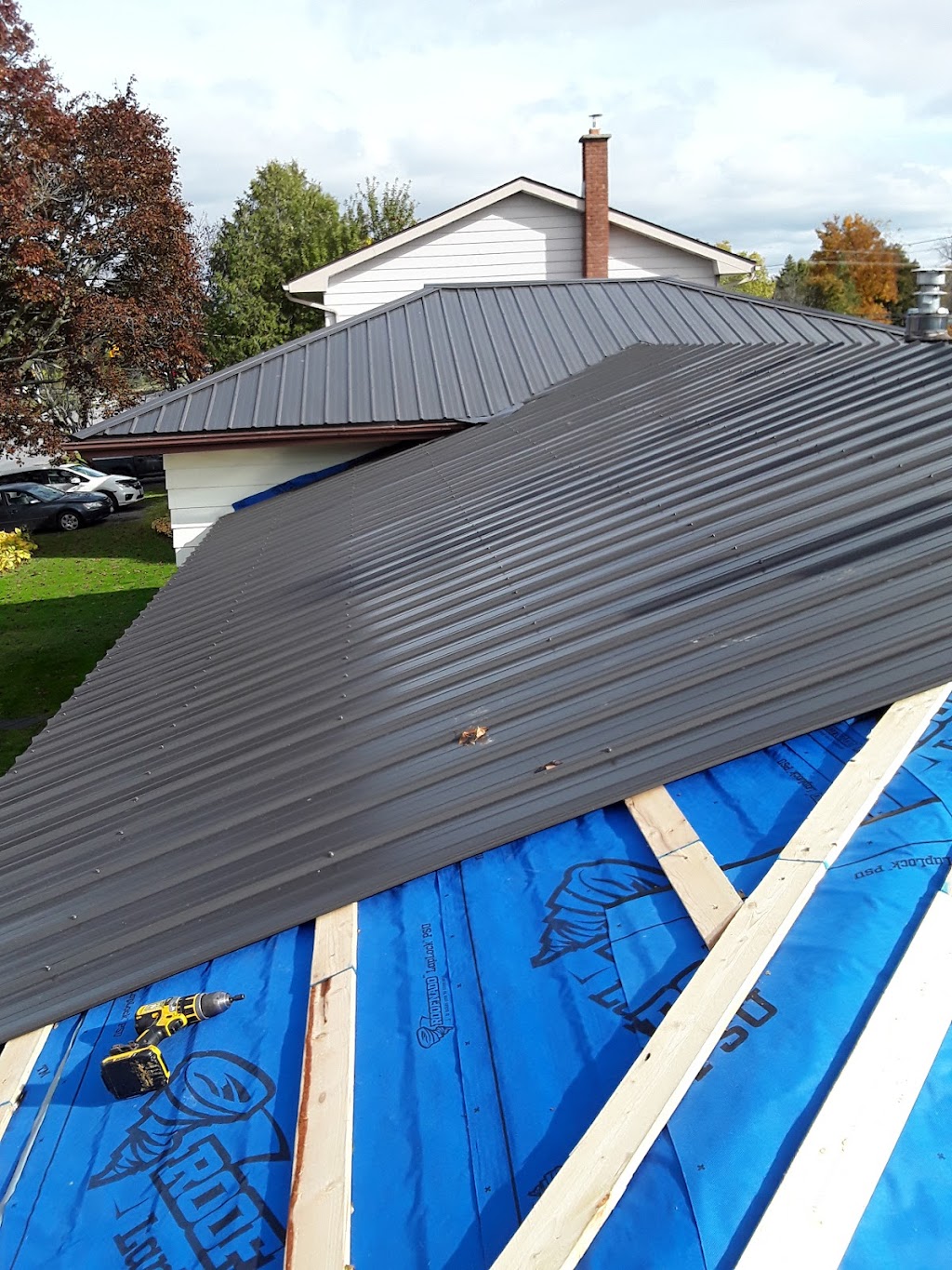 European Roofing and Sheetmetal | 1198 Montreal St, Kingston, ON K7K 4P2, Canada | Phone: (343) 333-0380