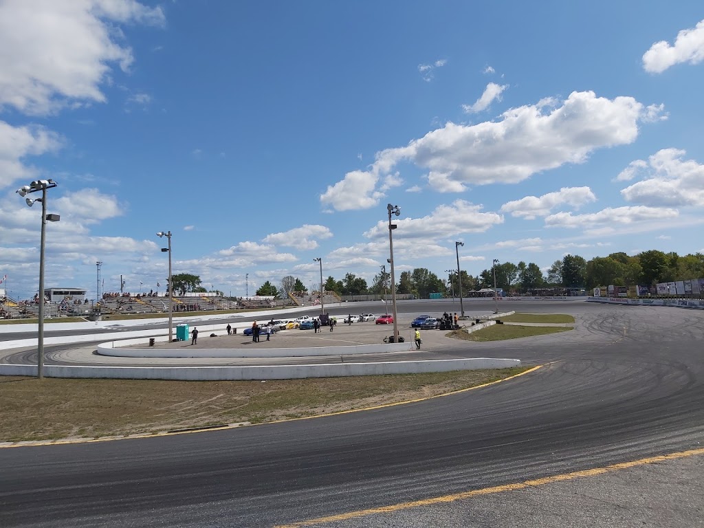 Sunset Speedway | 6918 Yonge St, Innisfil, ON L9S 4N7, Canada | Phone: (705) 436-2445