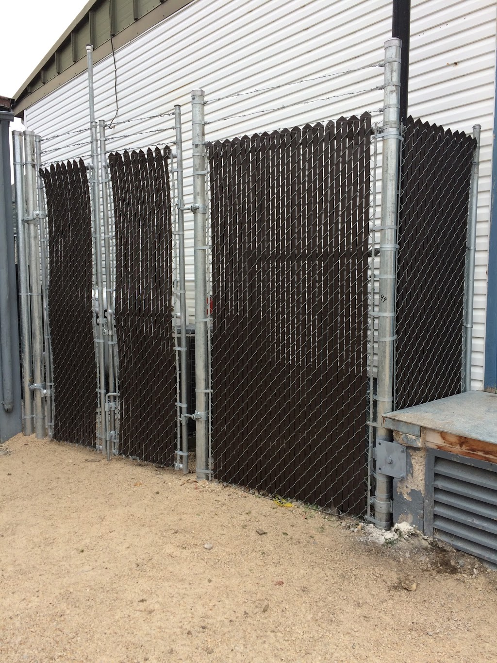 Pioneer Fence | 2272 Logan Ave, Winnipeg, MB R2R 0J2, Canada | Phone: (204) 694-6009