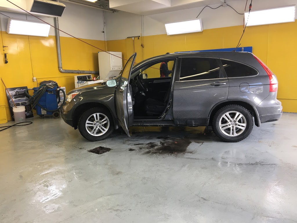 Tower Complete Car Wash Detailing | 2420 Lawrence Ave E unit 2, Toronto, ON M1P 2R5, Canada | Phone: (647) 710-3107