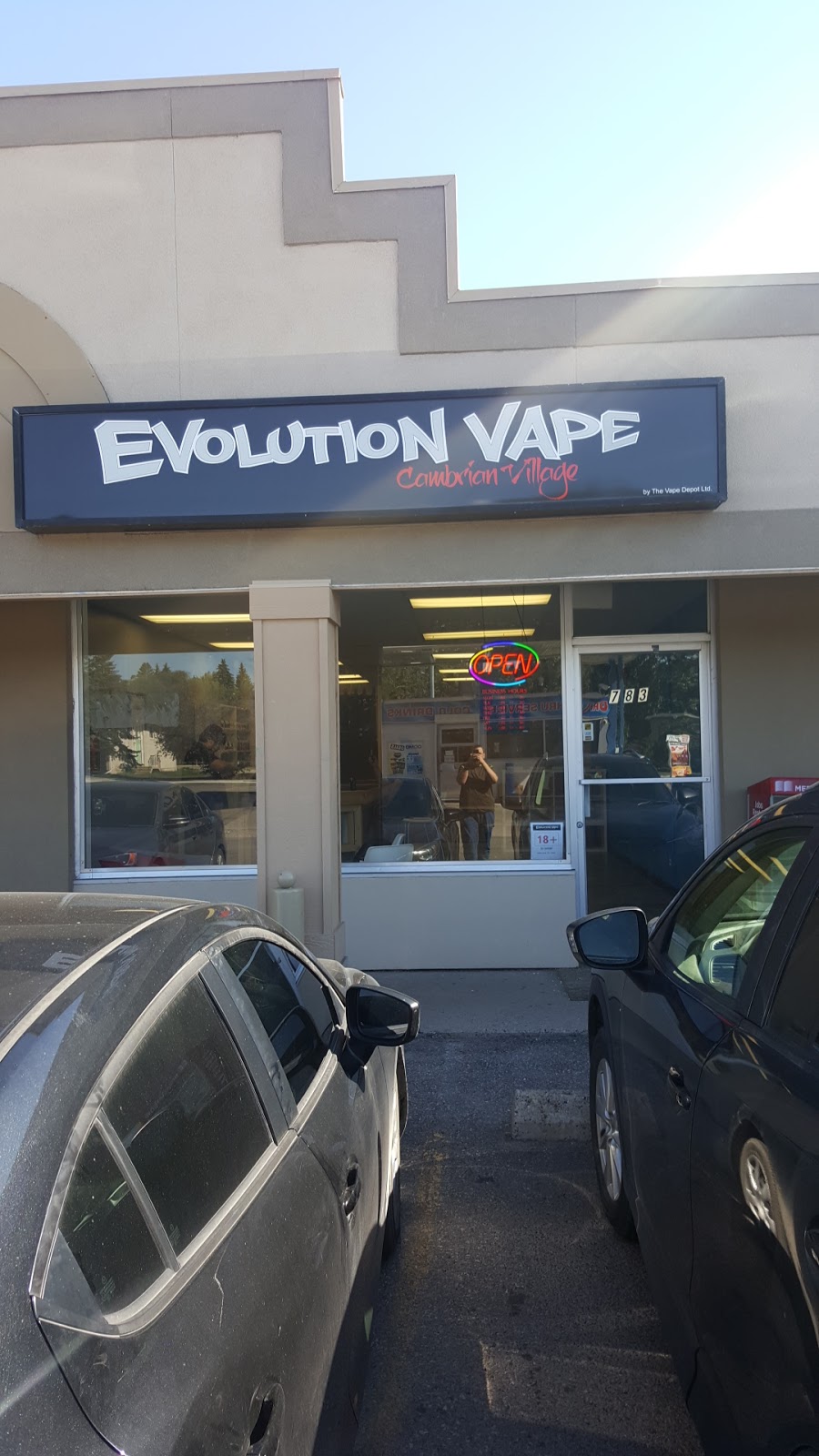 Evolution Vape Cambrian Village | 783 Northmount Dr NW, Calgary, AB T2L 0A1, Canada | Phone: (403) 452-0723